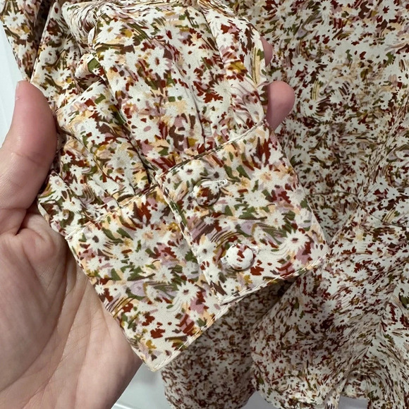 Lush | balloon long sleeve floral mini dress | Size: Medium NWOT - Picture 6 of 8